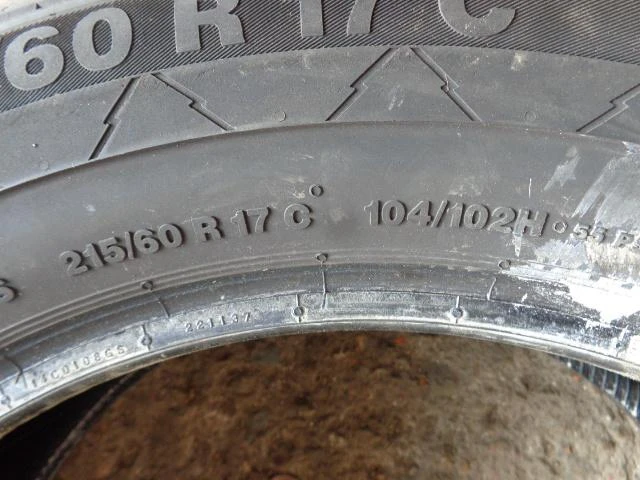 Гуми Зимни 215/60R17, снимка 9 - Гуми и джанти - 16682013