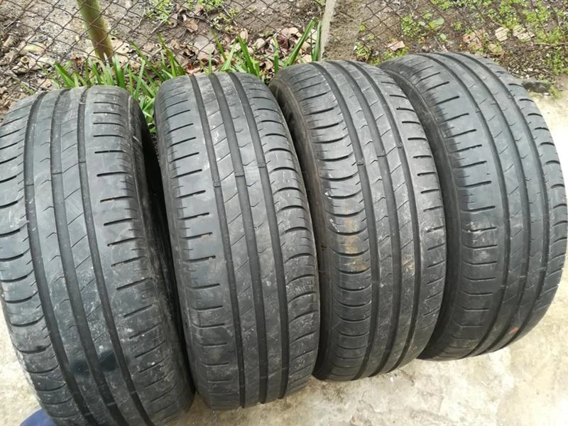 Гуми Зимни 205/65R15, снимка 7 - Гуми и джанти - 20441619