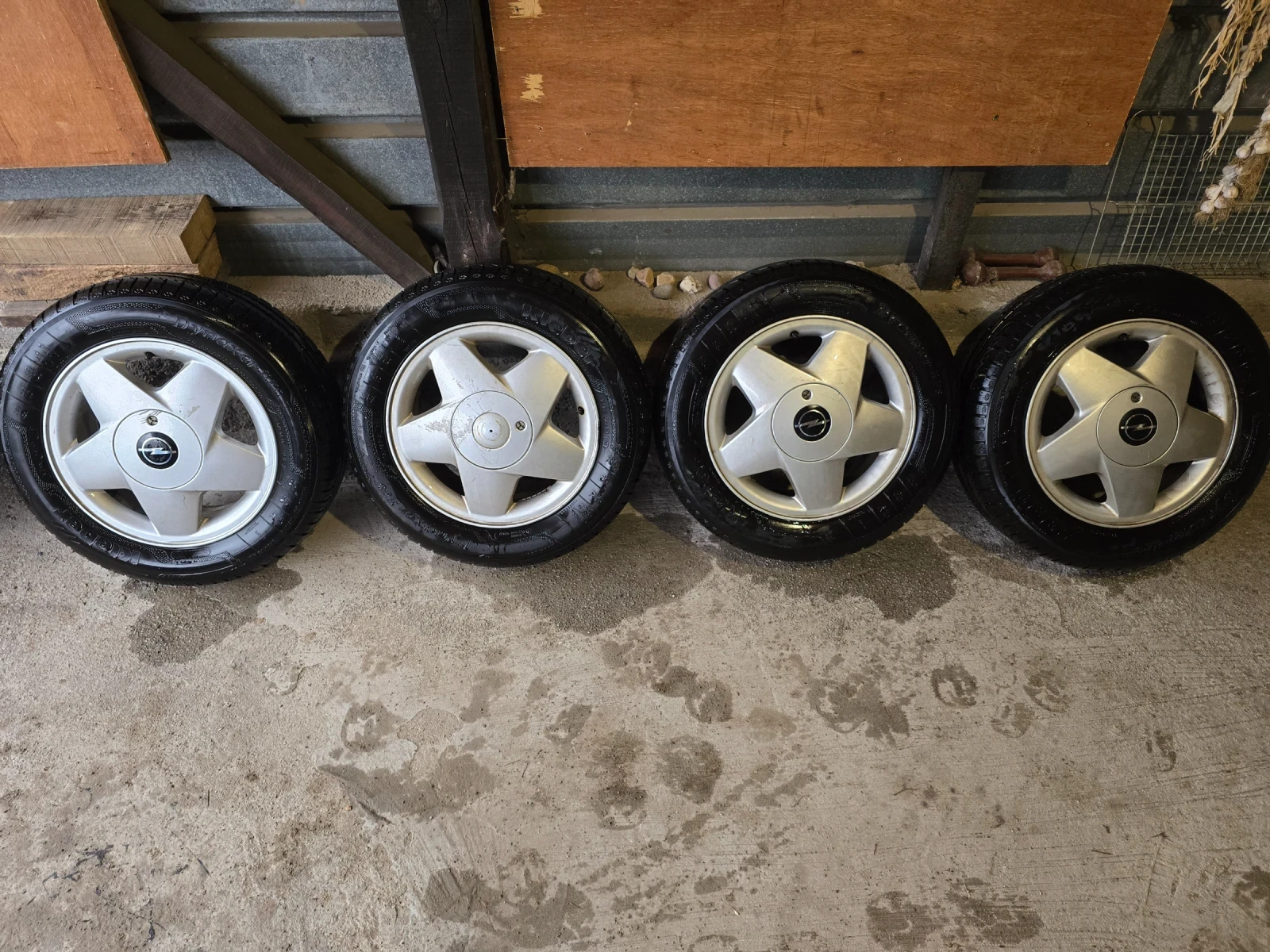 Гуми с джанти Kleber 185/65R15, снимка 5 - Гуми и джанти - 54081724