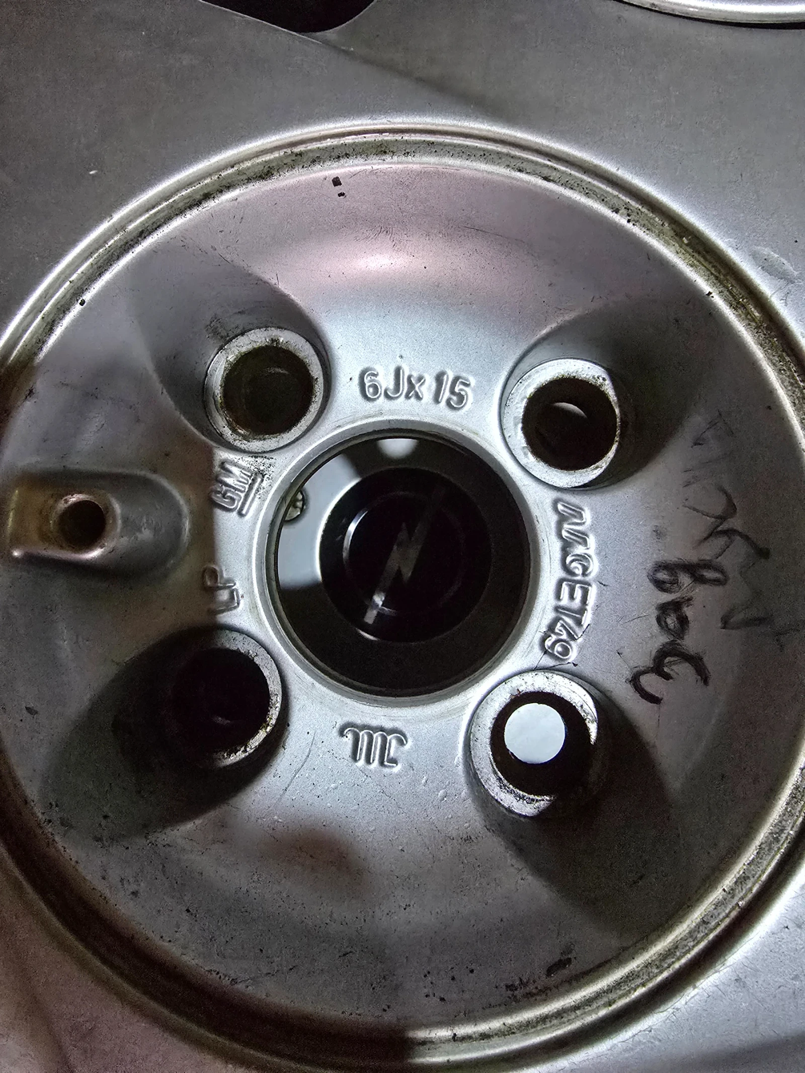 Гуми с джанти Kleber 185/65R15, снимка 12 - Гуми и джанти - 54081724