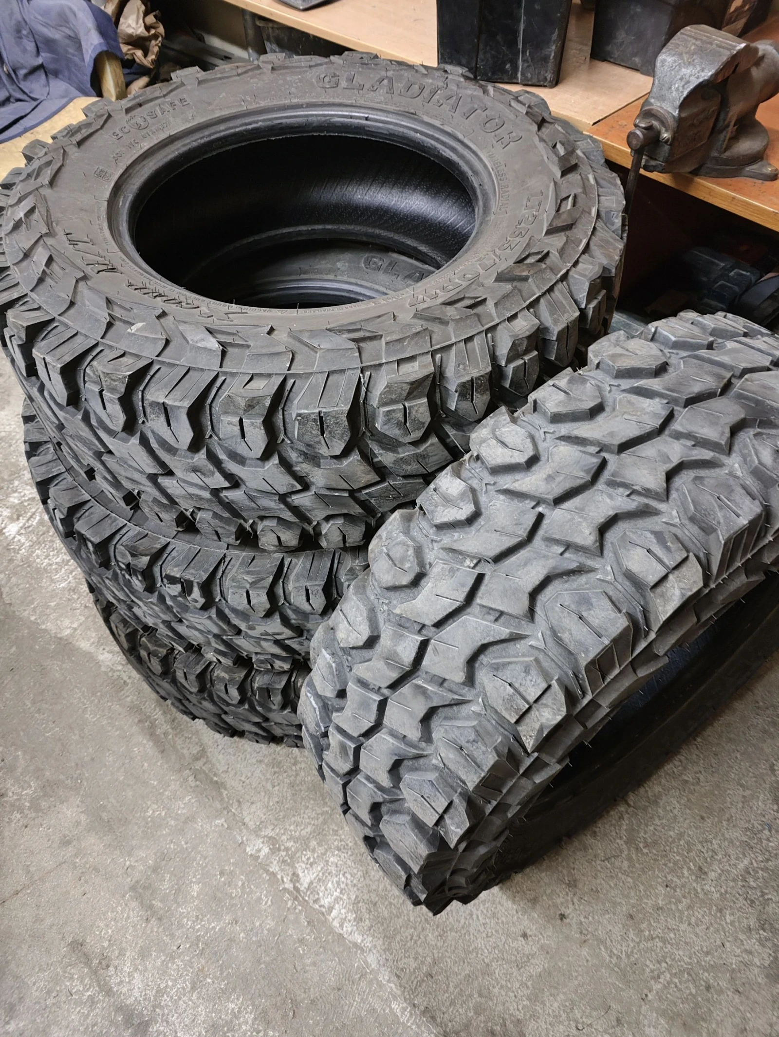 Гуми Всесезонни 265/70R17