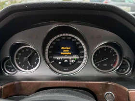 Mercedes-Benz E 300 * CARFAX * ШИБИДАХ * KEYLESS * ПОДГРЕВИ, снимка 11