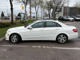Mercedes-Benz E 300 * CARFAX * ШИБИДАХ * KEYLESS * ПОДГРЕВИ, снимка 2