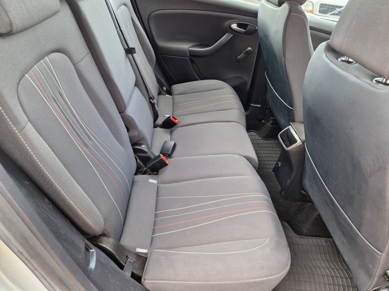 Seat Altea 1.6TDI/XL/105к.с./EURO 5, снимка 13 - Автомобили и джипове - 45160150