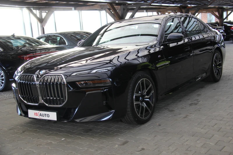 BMW 740 Xdrive/M-Performance/Bowers&Wilkins/Подгрев/Pano, снимка 2 - Автомобили и джипове - 47412534