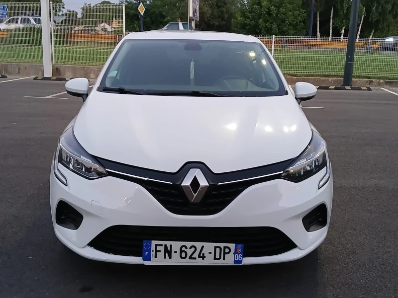 Renault Clio ПЕРФЕКТНА ! + ЗИМНИ ГУМИ С ДЖАНТИ НАВИ ЛЕД ФАРОВЕ, снимка 8 - Автомобили и джипове - 47478903