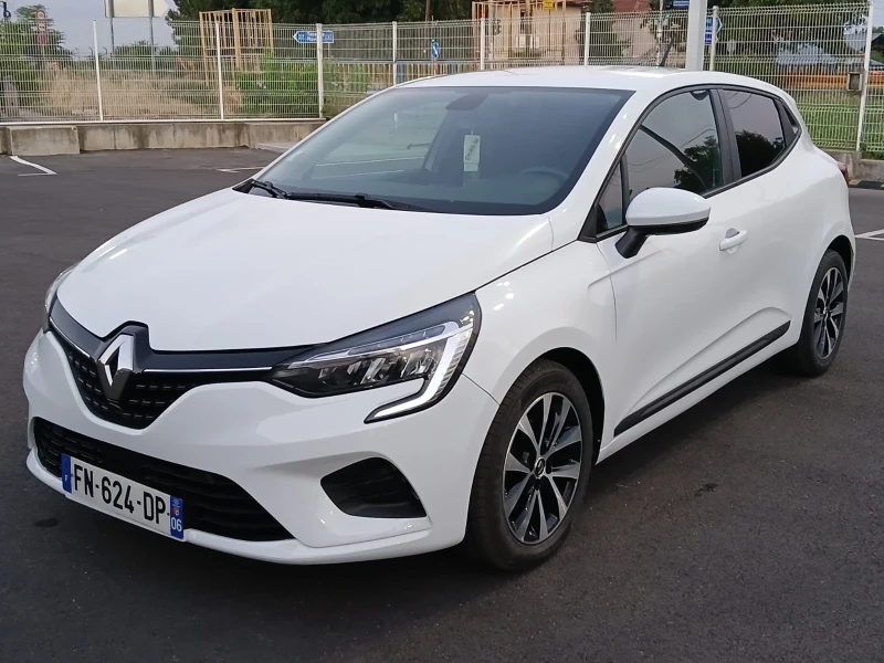 Renault Clio ПЕРФЕКТНА ! + ЗИМНИ ГУМИ С ДЖАНТИ НАВИ ЛЕД ФАРОВЕ, снимка 7 - Автомобили и джипове - 47478903