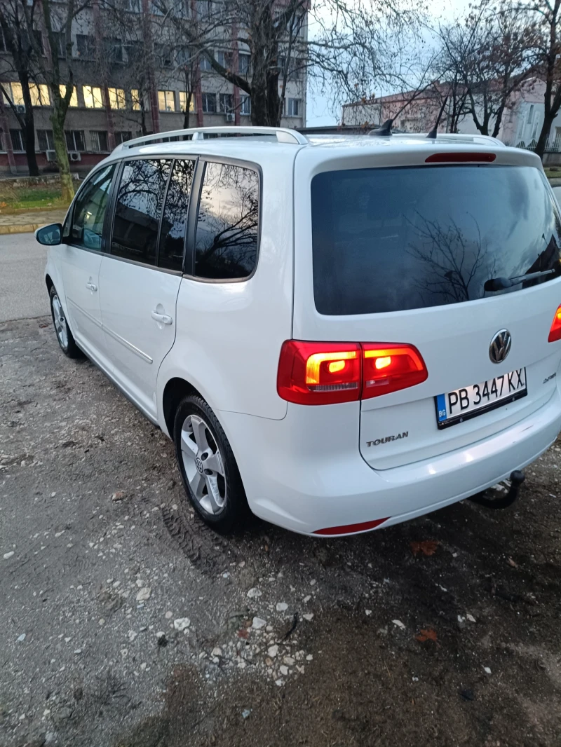 VW Touran, снимка 6 - Автомобили и джипове - 48473521