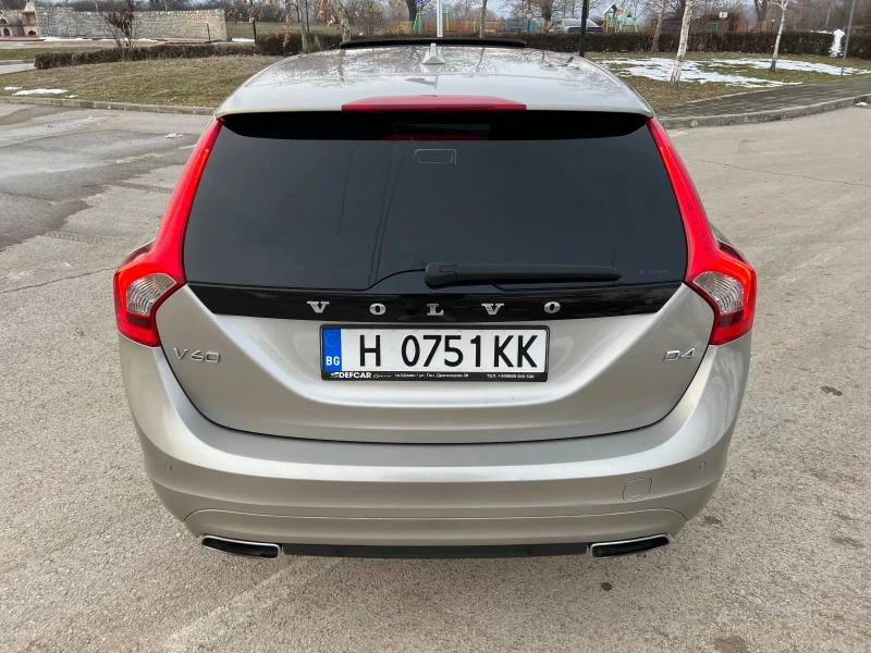 Volvo V60 2.0D D4-181hp, снимка 6 - Автомобили и джипове - 50643546