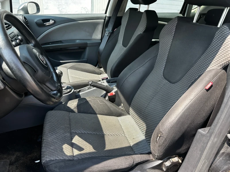 Seat Leon 1.4i/ КЛИМА, снимка 14 - Автомобили и джипове - 51890733