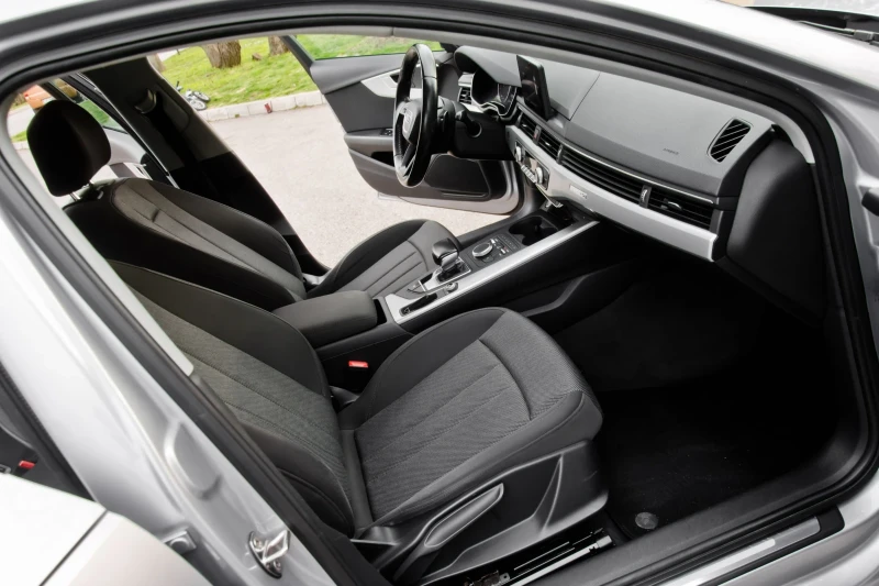 Audi A4 2.0d 190к.с. QUATTRO, снимка 9 - Автомобили и джипове - 52395870