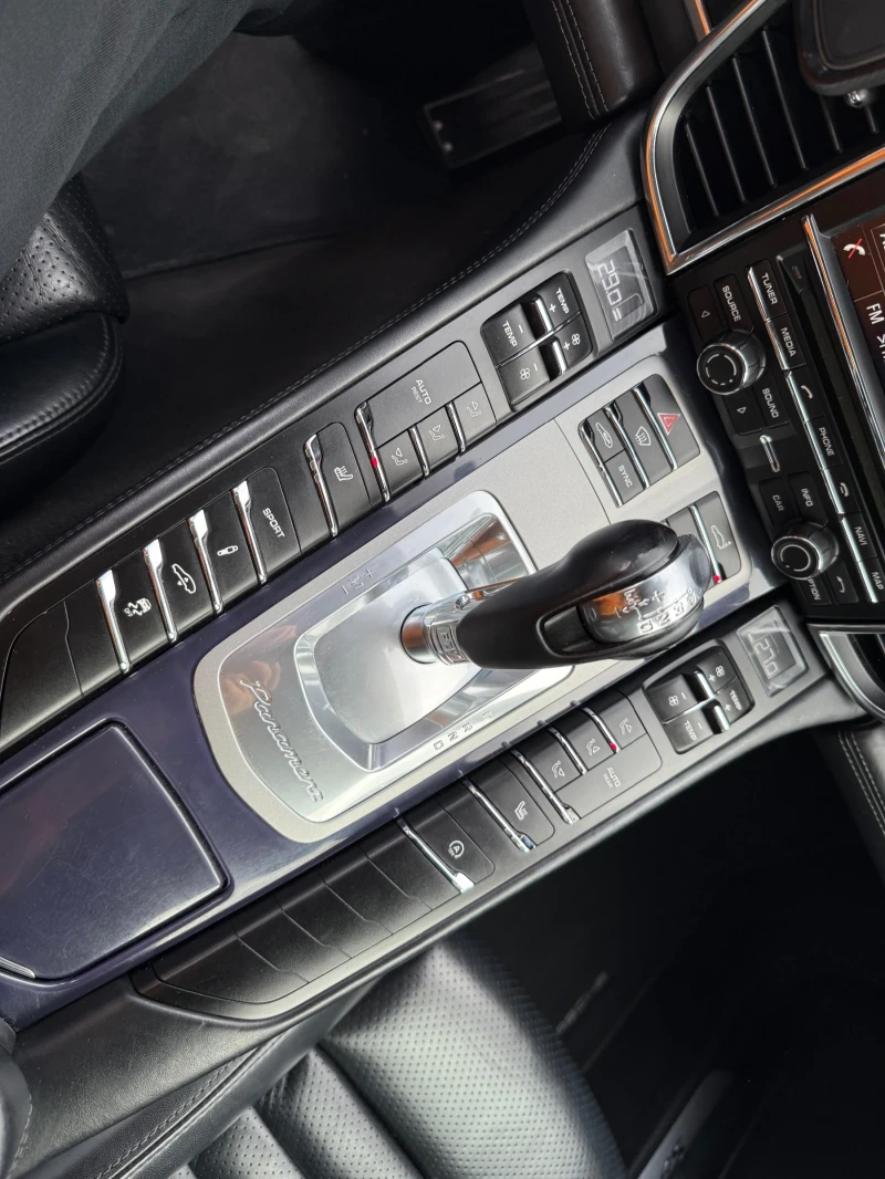 Porsche Panamera 4S* Bi-TURBO* FACE* 2016г* FULL MAX* 172.000KM* , снимка 16 - Автомобили и джипове - 52346595