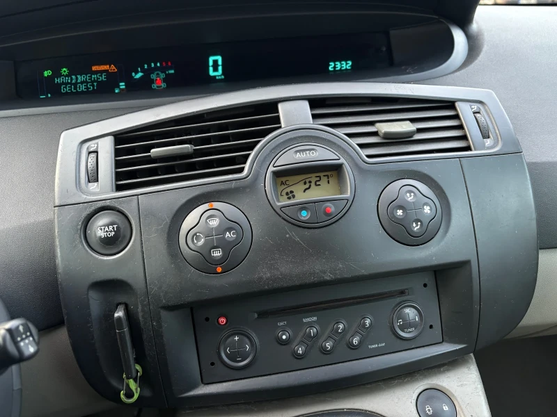 Renault Scenic, снимка 11 - Автомобили и джипове - 52630706