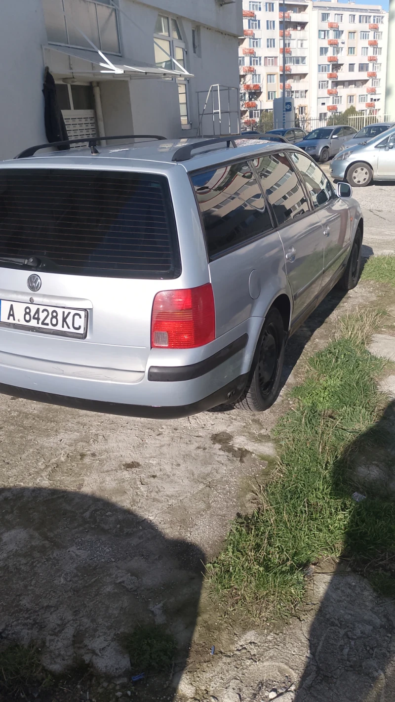 VW Passat, снимка 4 - Автомобили и джипове - 52744253