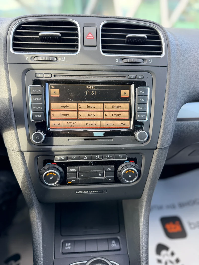 VW Golf 1.6TDi-Sport-сервизна история, Лизинг, снимка 13 - Автомобили и джипове - 52883493