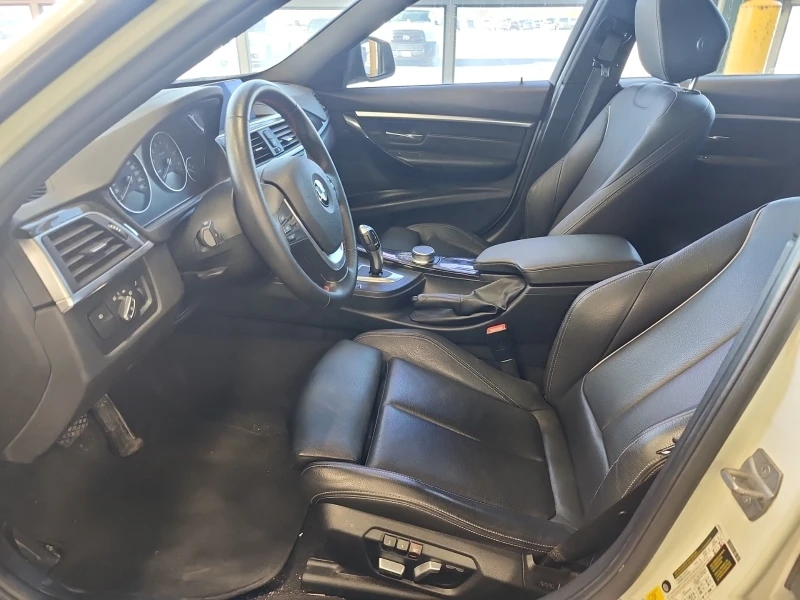 BMW 330 * * CARFAX * * АВТО КРЕДИТ * * , снимка 9 - Автомобили и джипове - 53405910