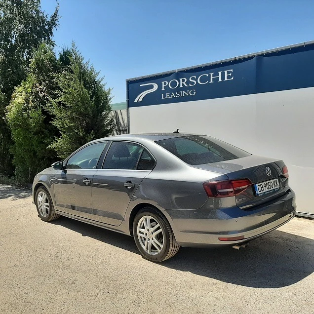 VW Jetta 2.0 TDI , снимка 6 - Автомобили и джипове - 46735779