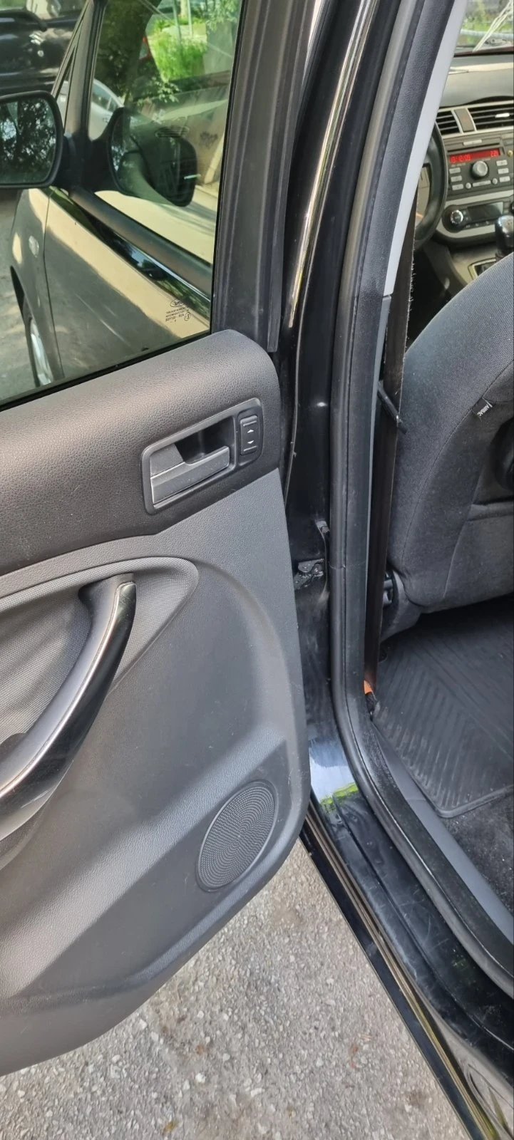 Ford C-max 1.6 дизел - изображение 9