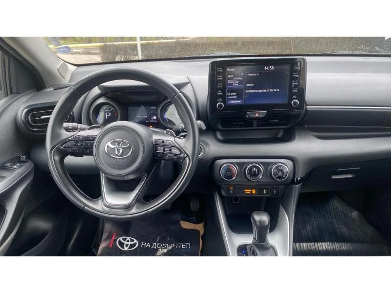 Toyota Yaris  - изображение 8
