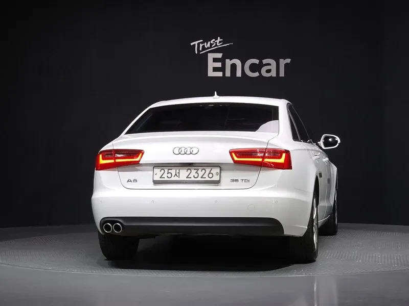 Audi A6 35 Tdi C7, снимка 4 - Автомобили и джипове - 56117537