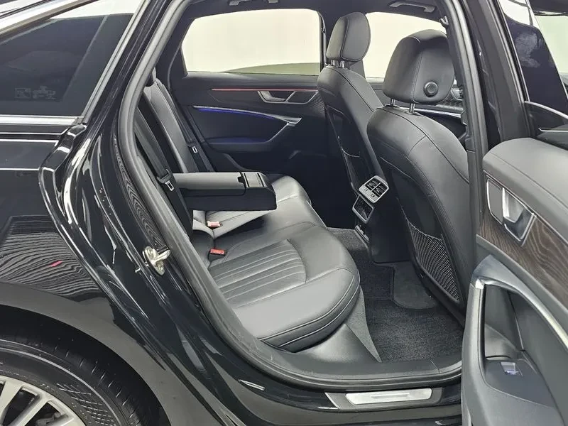 Audi A6 2.0 TFSI - САМО 30% АВАНС, снимка 11 - Автомобили и джипове - 56355464