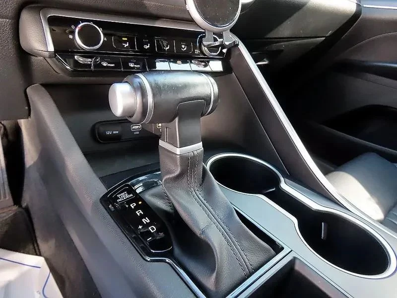 Kia K5, снимка 11 - Автомобили и джипове - 56688112
