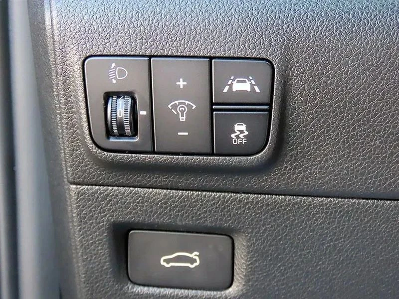 Kia K5, снимка 14 - Автомобили и джипове - 56688112