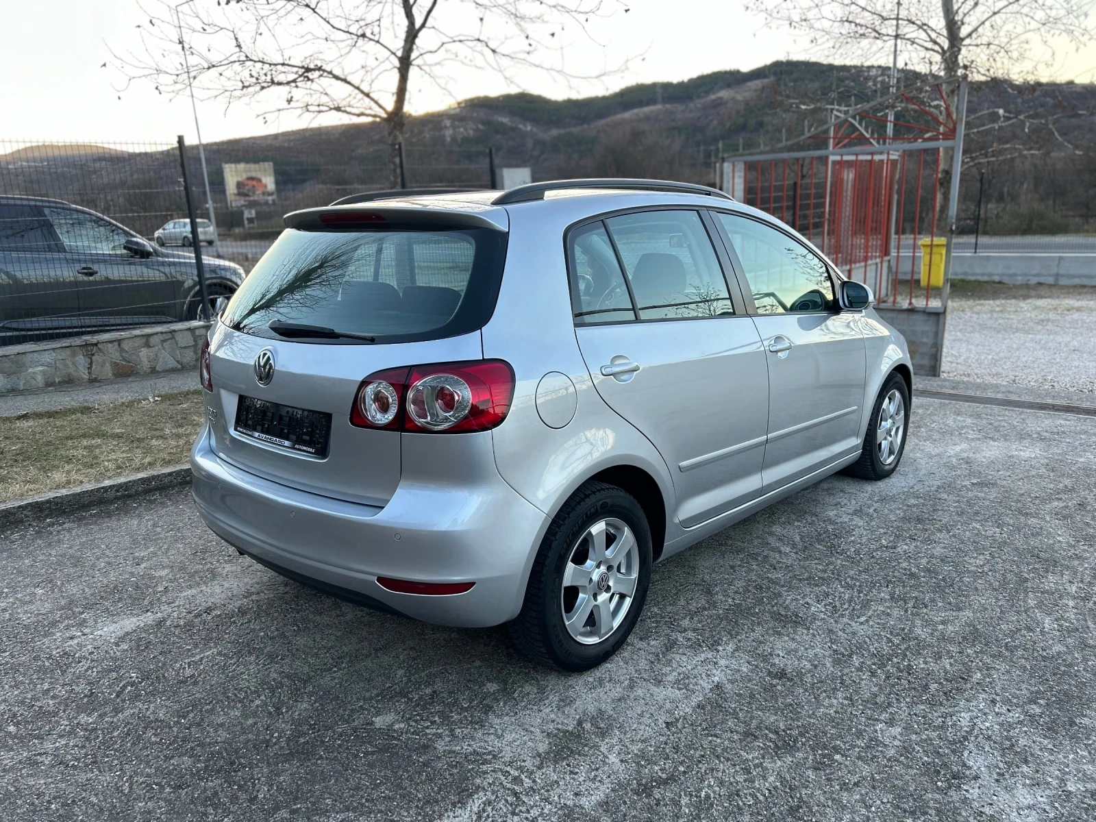 VW Golf Plus 1.6TDI - изображение 3