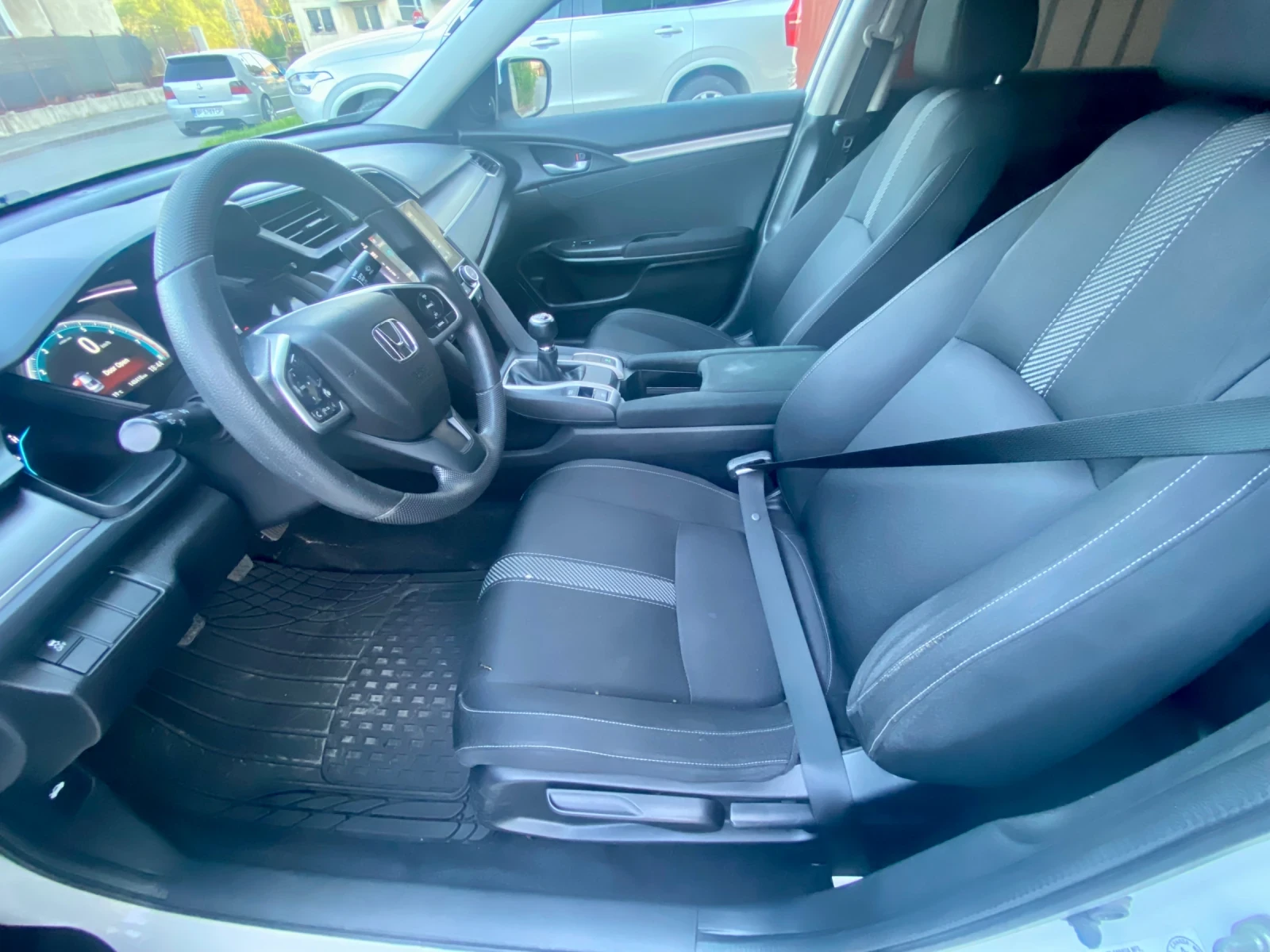 Honda Civic 2.0 158 - изображение 9