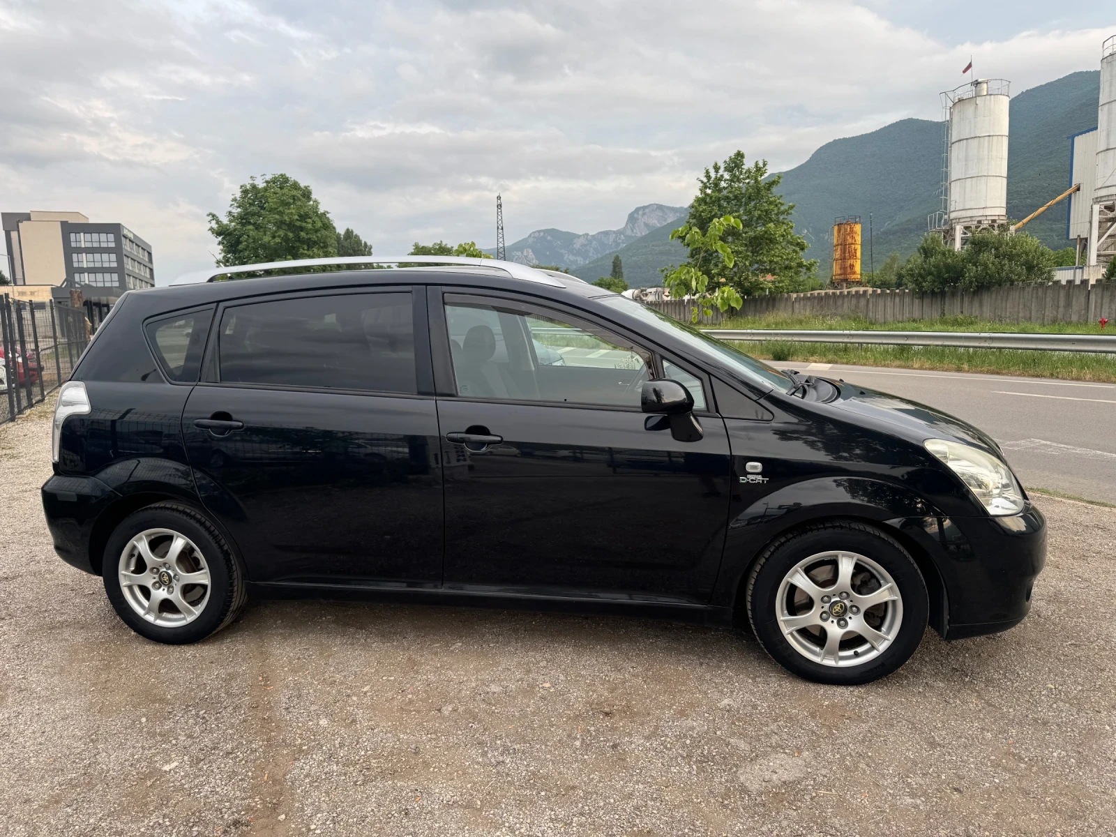 Toyota Avensis verso 2.2 D-CAT 6ck / KLIMATR /7 MESTEN /177k.c 203000км - изображение 10