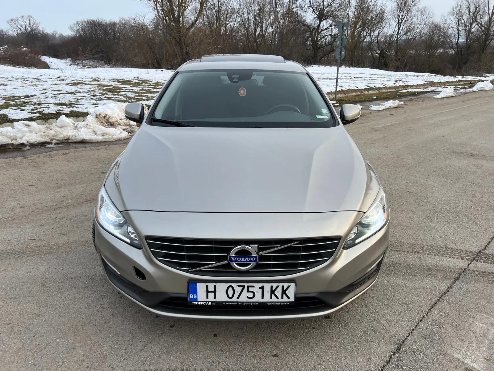 Volvo V60 2.0D D4-181hp - изображение 2