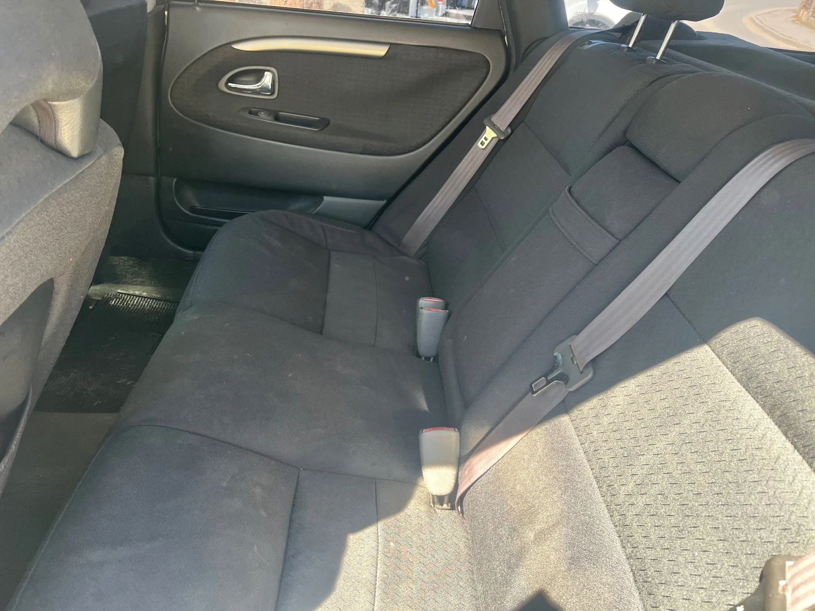 Volvo V40  - изображение 6