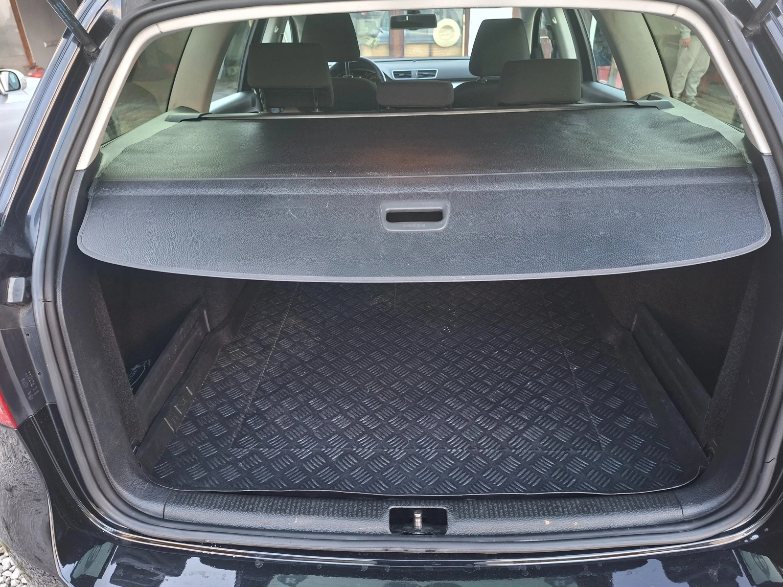 VW Passat 1.4TSI.122ks.6sk | Mobile.bg   14