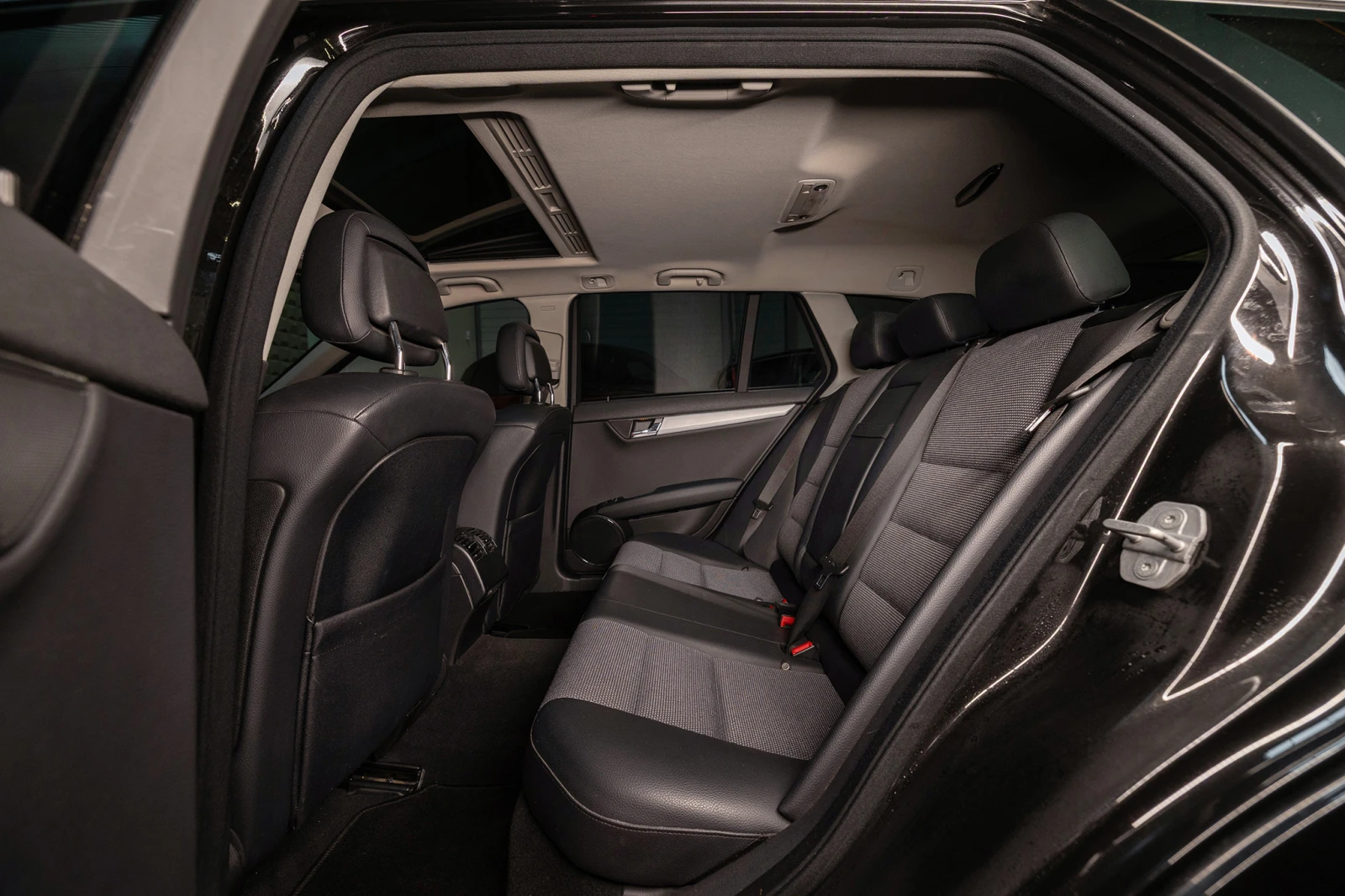 Mercedes-Benz C 180 T* KOMPRESSOR* AVANTGARDE* �������* �������� | Mobile.bg � ����������� 12