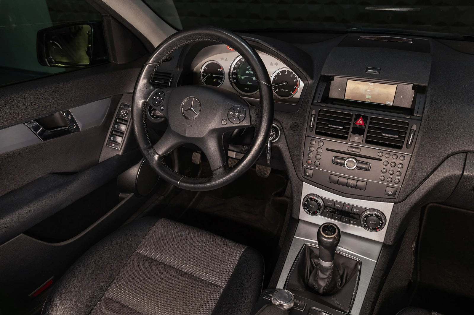 Mercedes-Benz C 180 T* KOMPRESSOR* AVANTGARDE* �������* �������� | Mobile.bg � ����������� 11