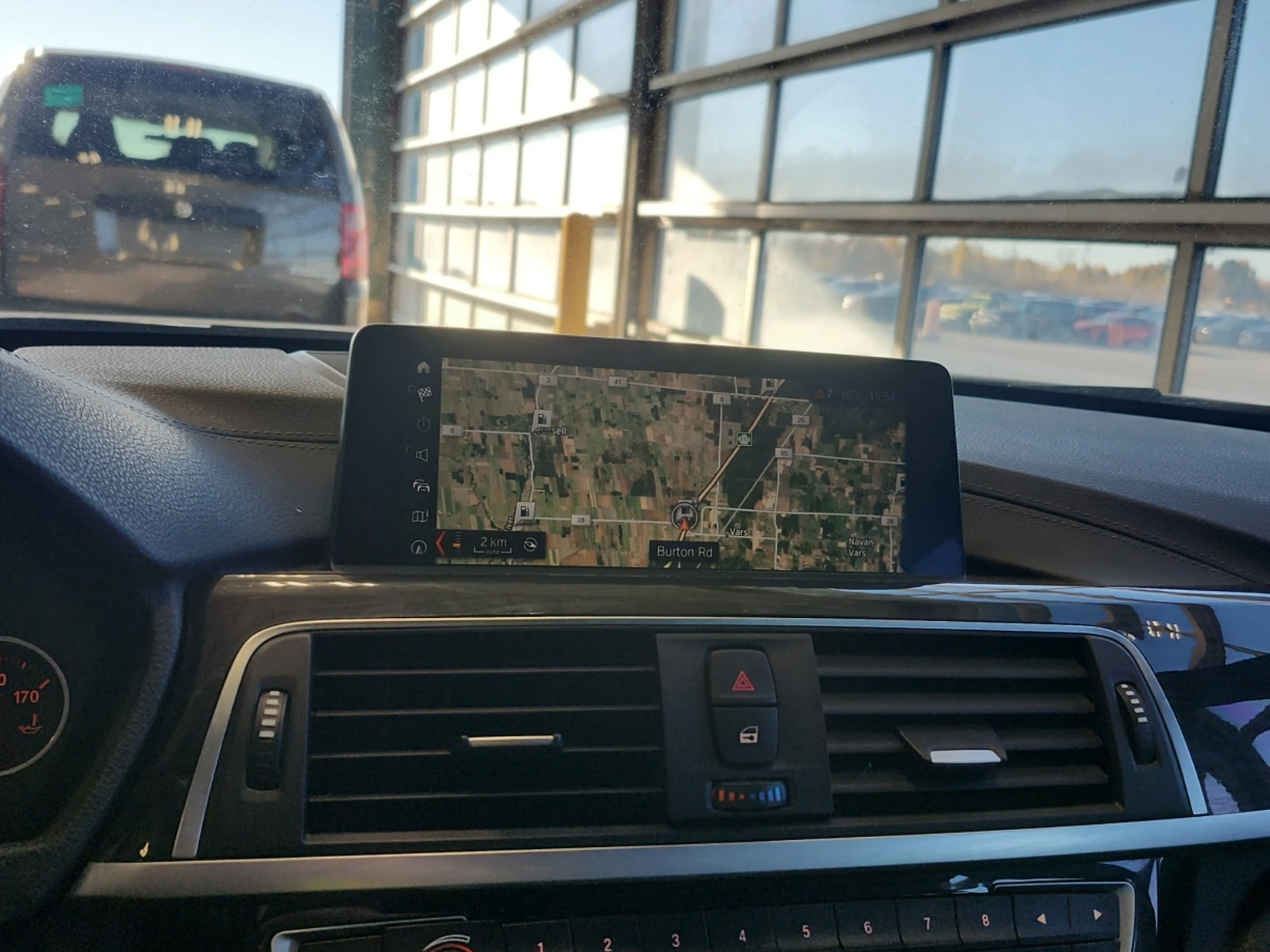 BMW 330 * * CARFAX * * АВТО КРЕДИТ * *  - изображение 8