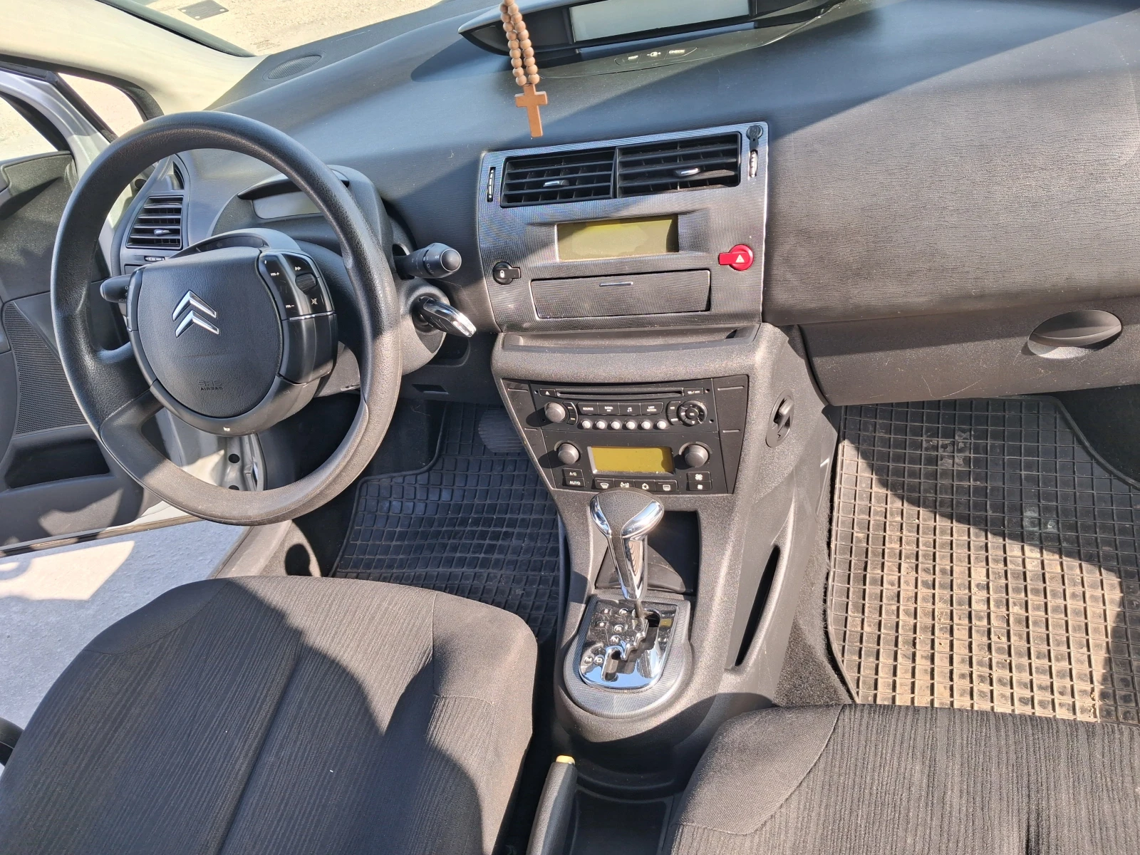 Citroen C4 1.4i 16v, 1.6i 16v автоматик, снимка 15 - Автомобили и джипове - 54063069