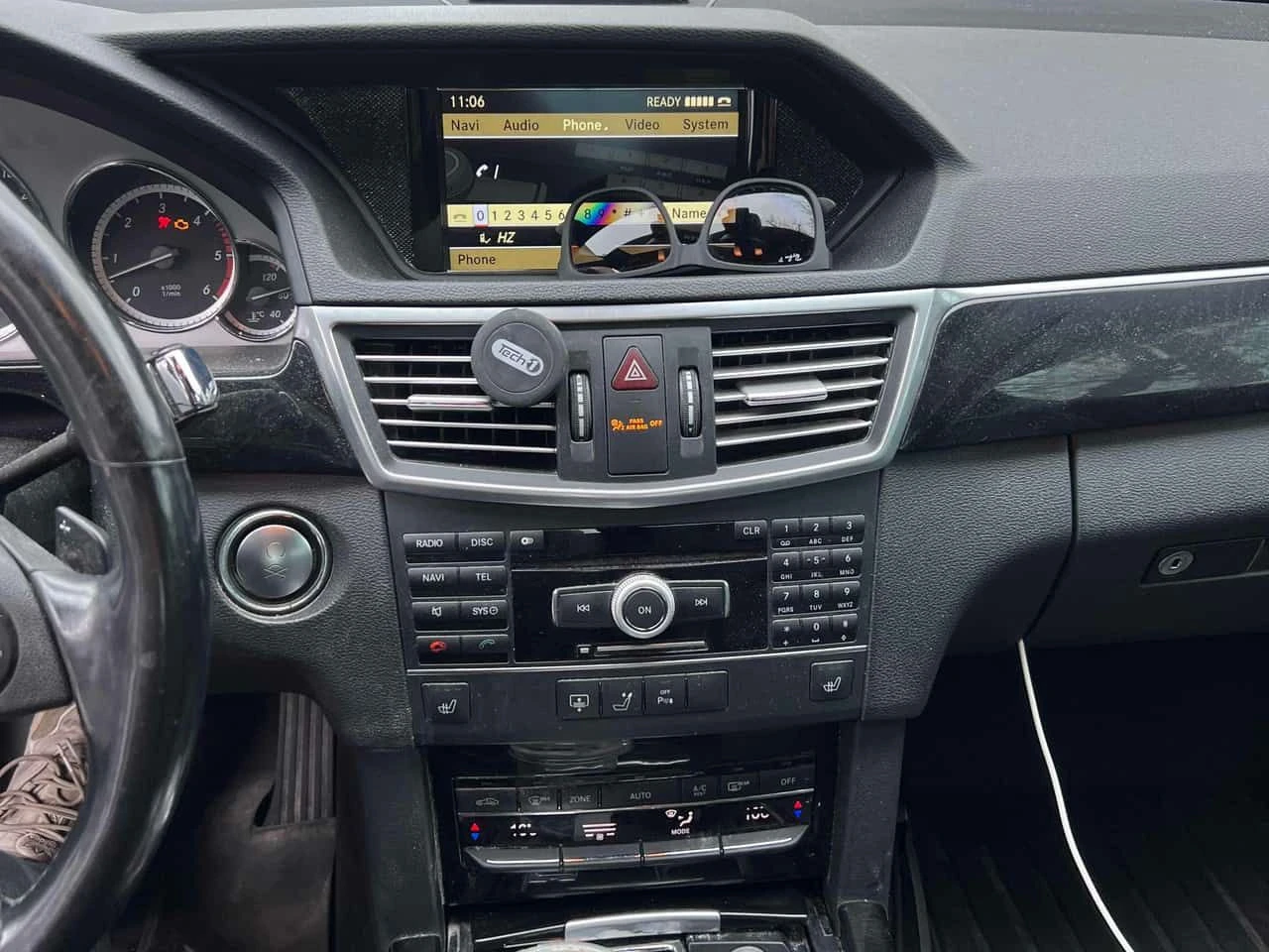 Mercedes-Benz E 350 АМГ ПАКЕТ/BlueTEC/CARFAX/ПОДГРЕВ/ПАМЕТ/ПАНОРАМА , снимка 9 - Автомобили и джипове - 54240273