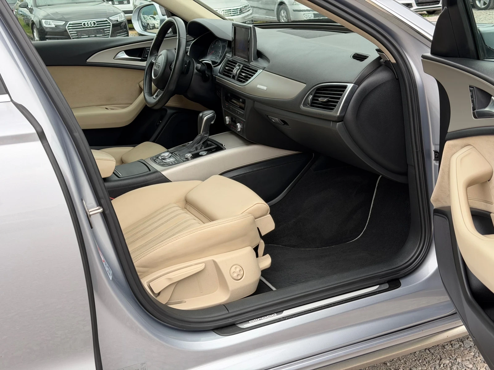 Audi A6 Allroad 3.0TDi 272к.с * Дистроник* * Face-Lift* * Euro-6* , снимка 12 - Автомобили и джипове - 54501839