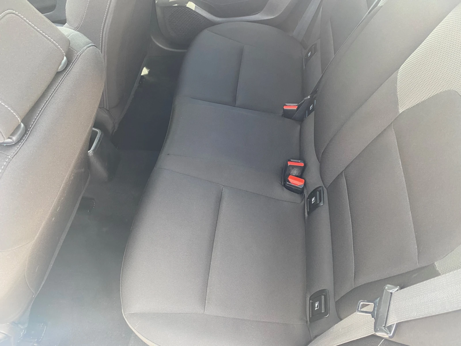 Renault Clio 1.0i Навигация, снимка 11 - Автомобили и джипове - 54609581
