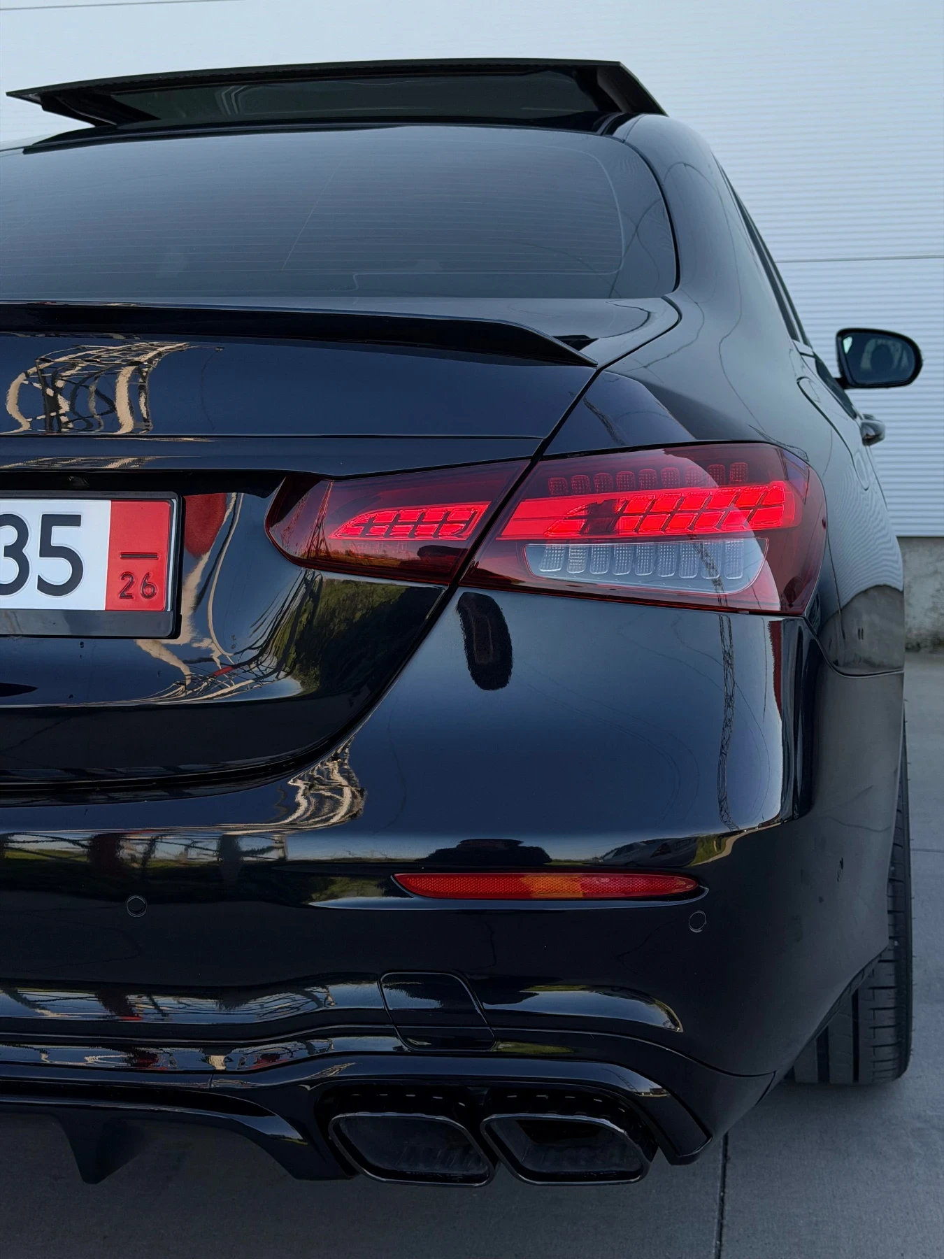 Mercedes-Benz E 220 Реални КМ, Facelift AMG пскет, снимка 7 - Автомобили и джипове - 54649067
