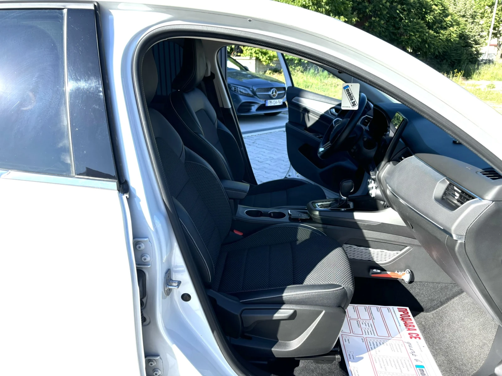 Renault Arkana 1.6 E-TEH 145 Intens, снимка 14 - Автомобили и джипове - 54718210