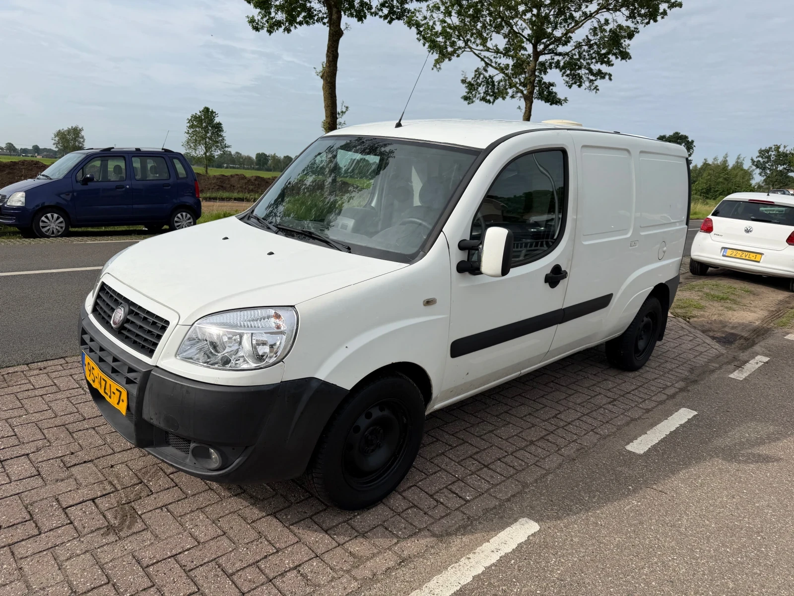 Fiat Doblo 1.9JTD MAXI 120 k.c. КЛИМАТИК, снимка 2 - Автомобили и джипове - 54934278