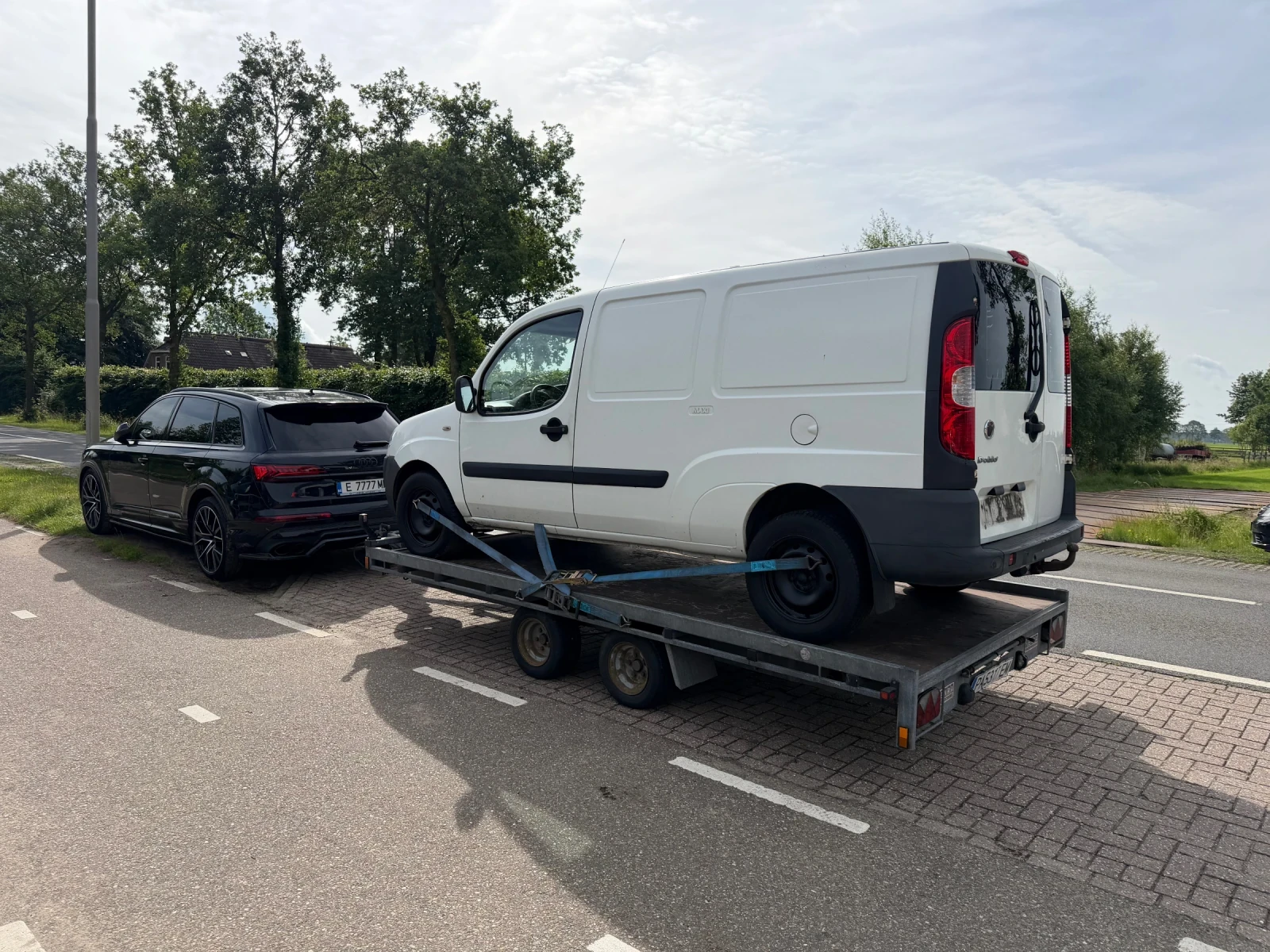 Fiat Doblo 1.9JTD MAXI 120 k.c. КЛИМАТИК, снимка 16 - Автомобили и джипове - 54934278