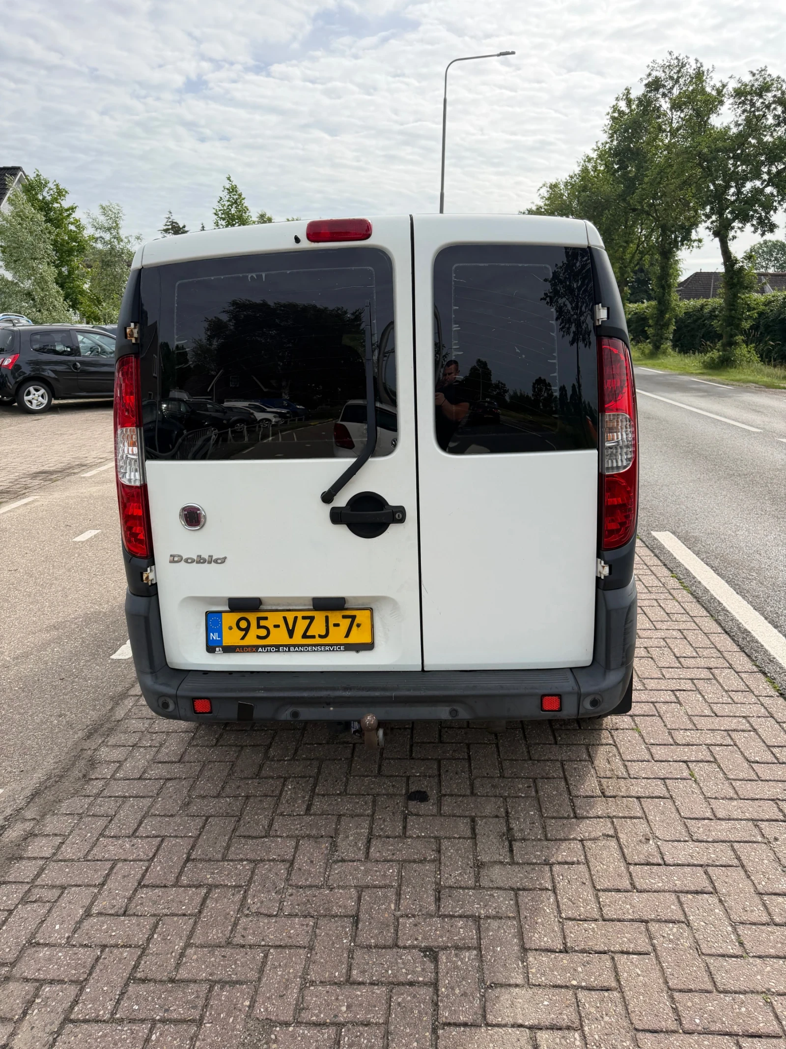 Fiat Doblo 1.9JTD MAXI 120 k.c. КЛИМАТИК, снимка 8 - Автомобили и джипове - 54934278