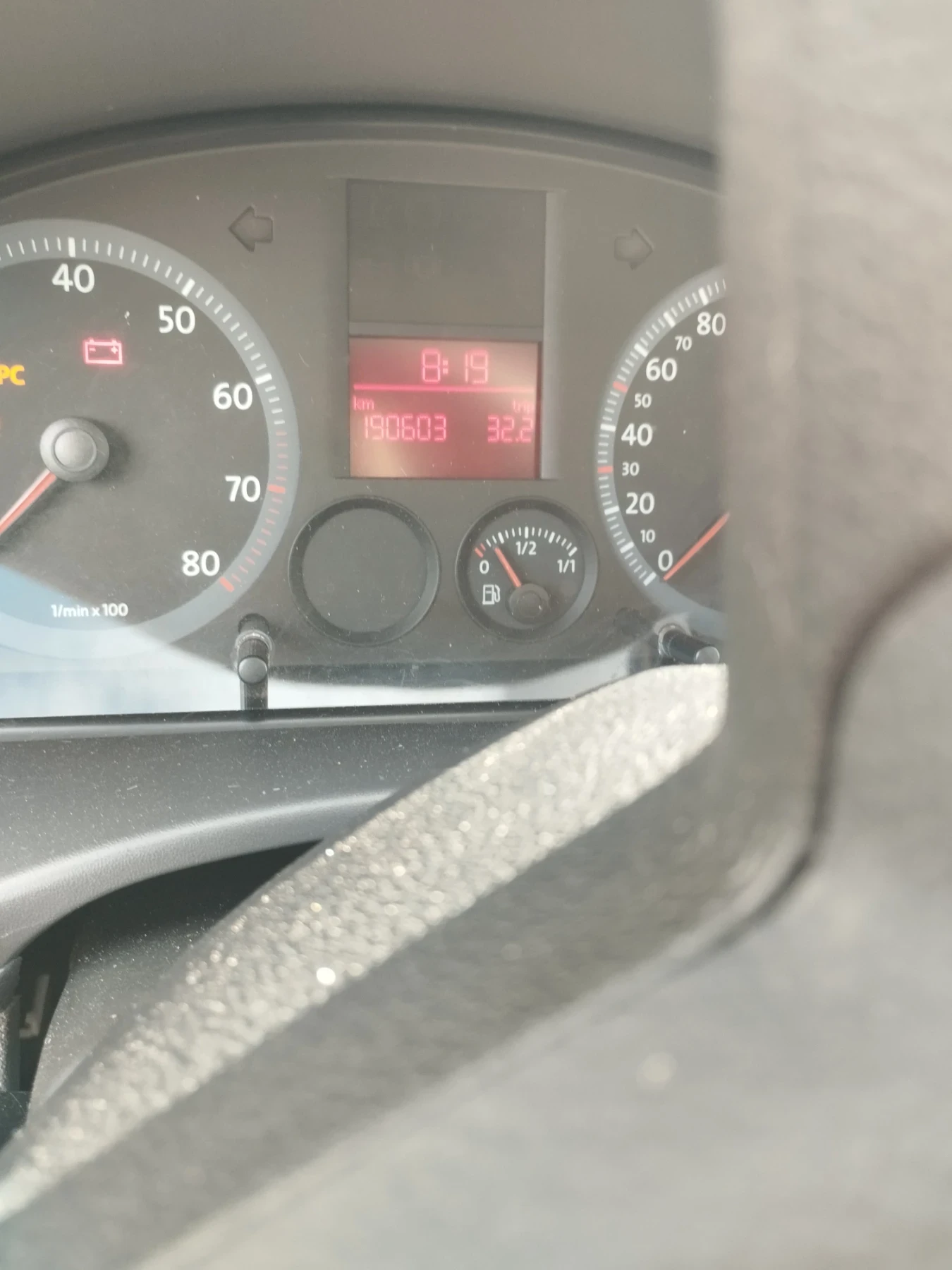 VW Caddy, снимка 5 - Автомобили и джипове - 55176774