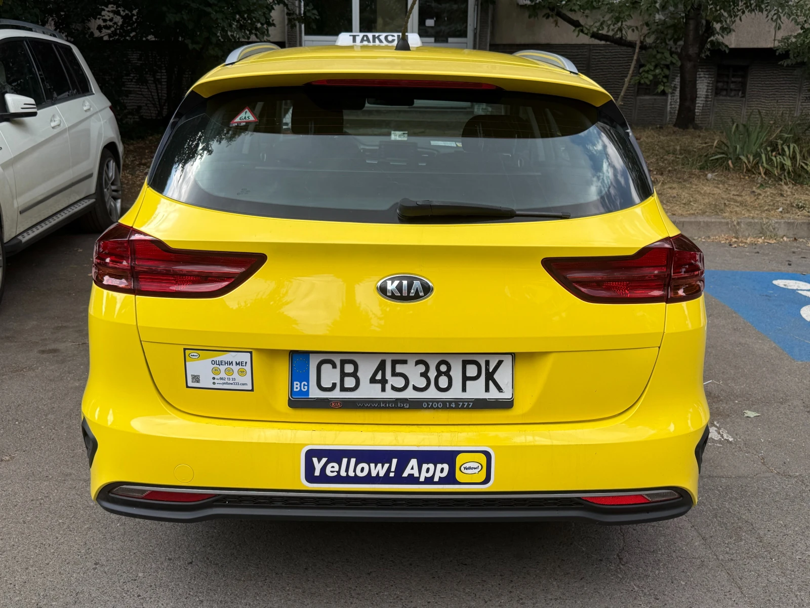 Kia Ceed Такси, снимка 2 - Автомобили и джипове - 55655634