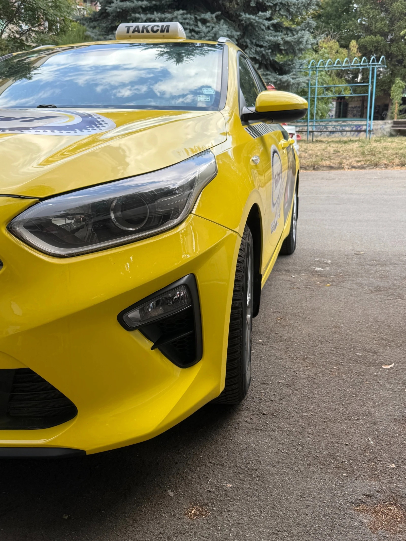 Kia Ceed Такси, снимка 6 - Автомобили и джипове - 55655634