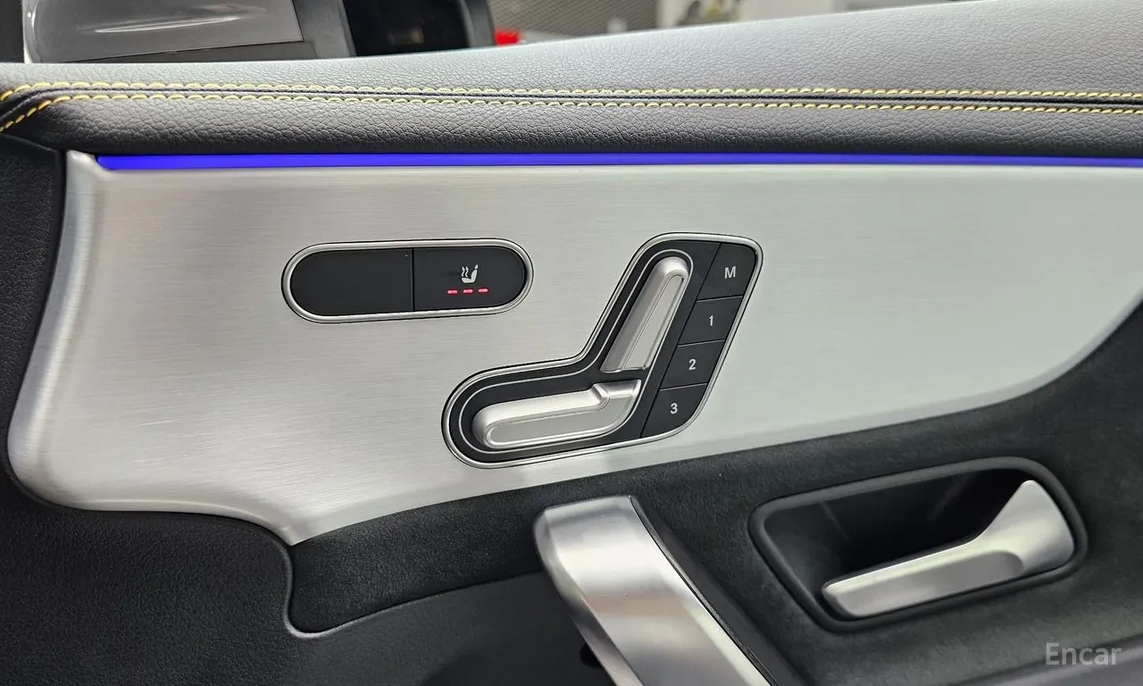 Mercedes-Benz CLA 45 AMG 4MATIC* HUD* Подгрев, снимка 16 - Автомобили и джипове - 55737368