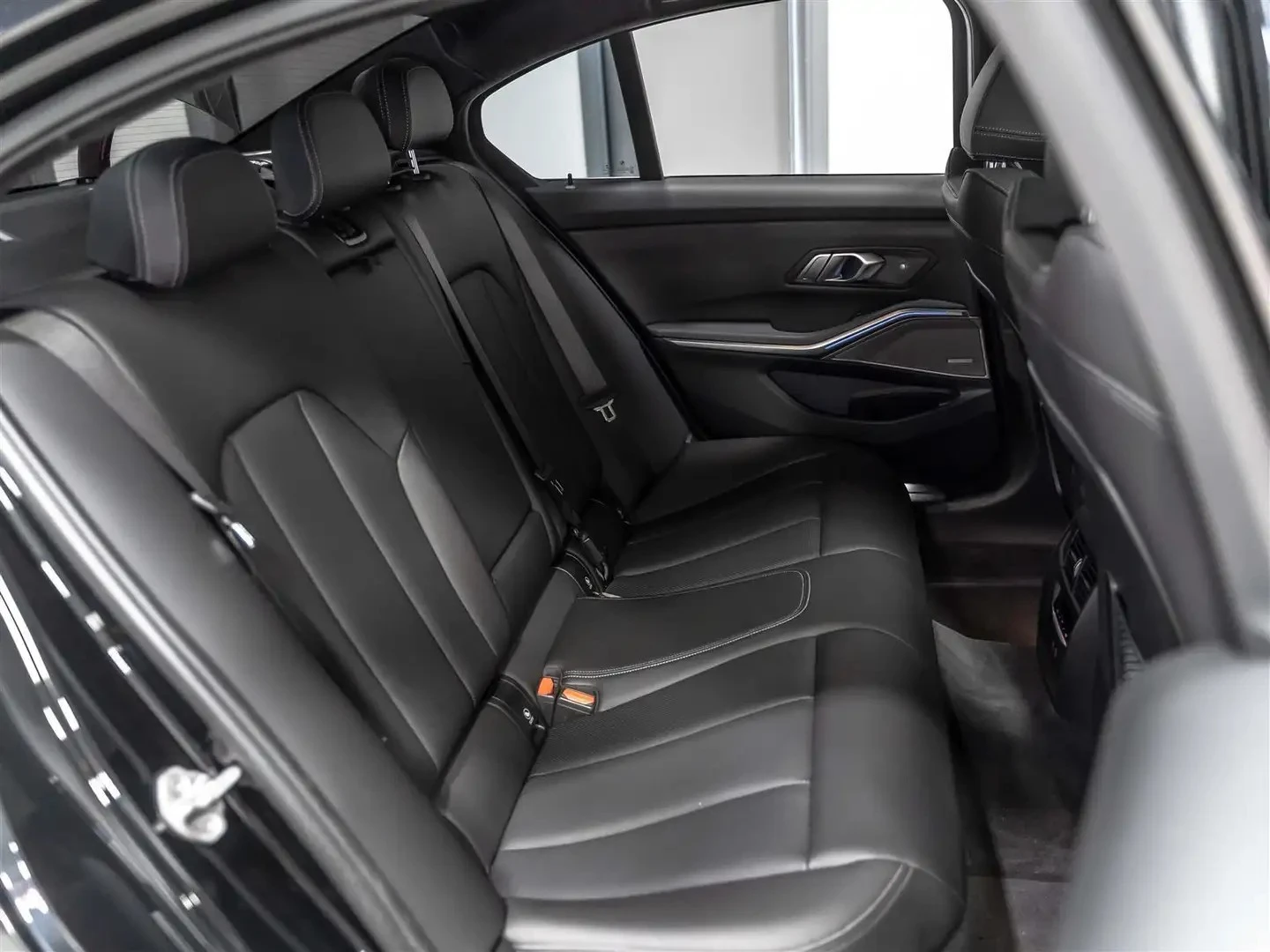 BMW 340 M xDrive Premium ЦЕНА ДО БЪЛГАРИЯ АВТОКРЕДИТ, снимка 16 - Автомобили и джипове - 55779892